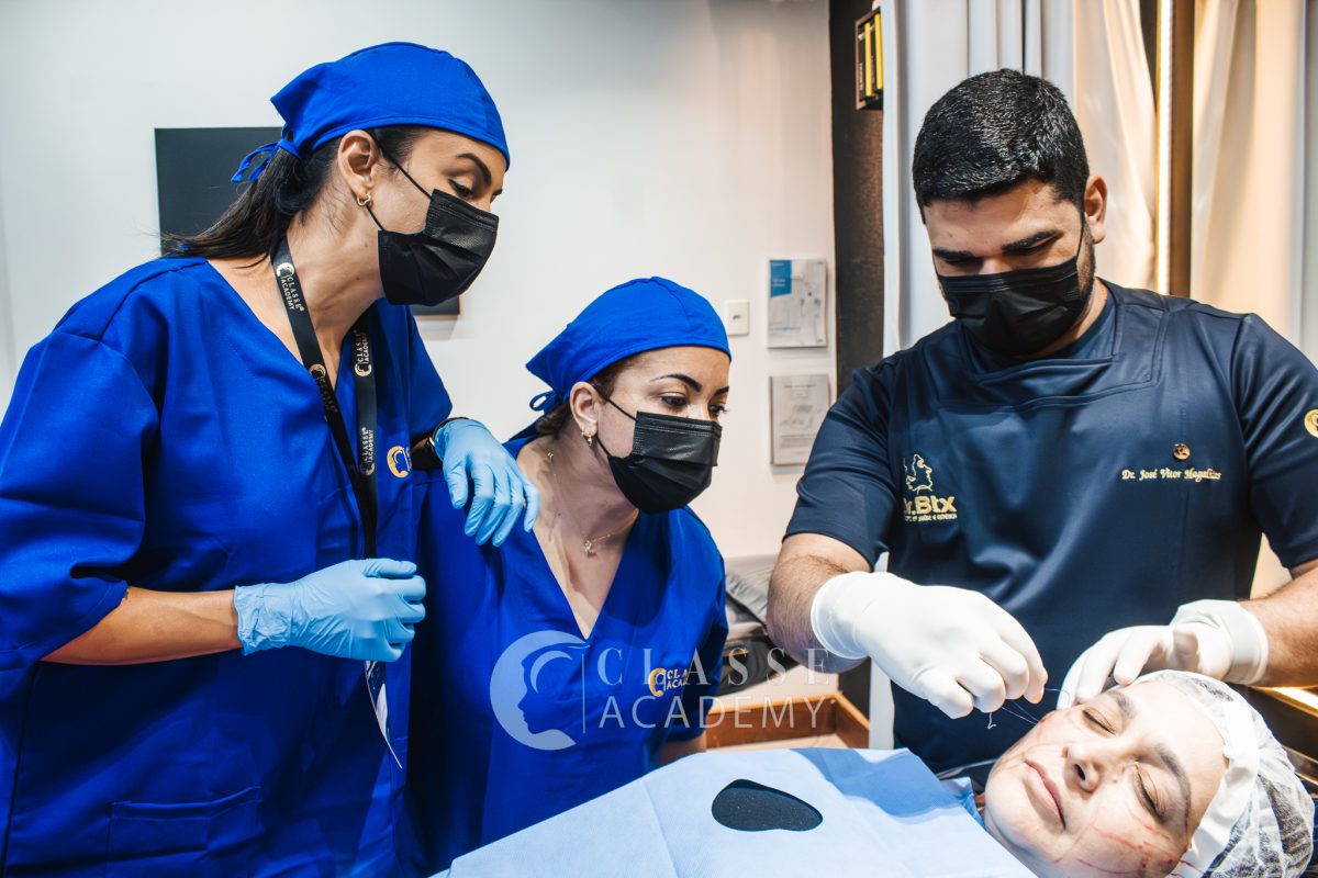 Seja modelo no nosso curso de fios de sustentação